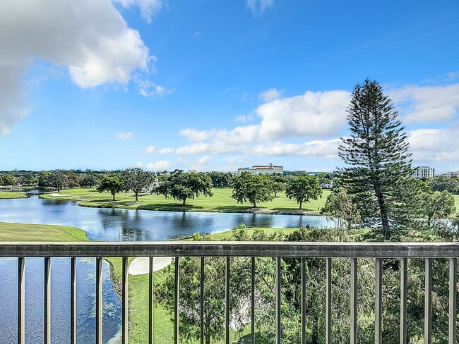 Building Photo - Gorgeous 2 bedroom 2  Condo in Boca Raton ...