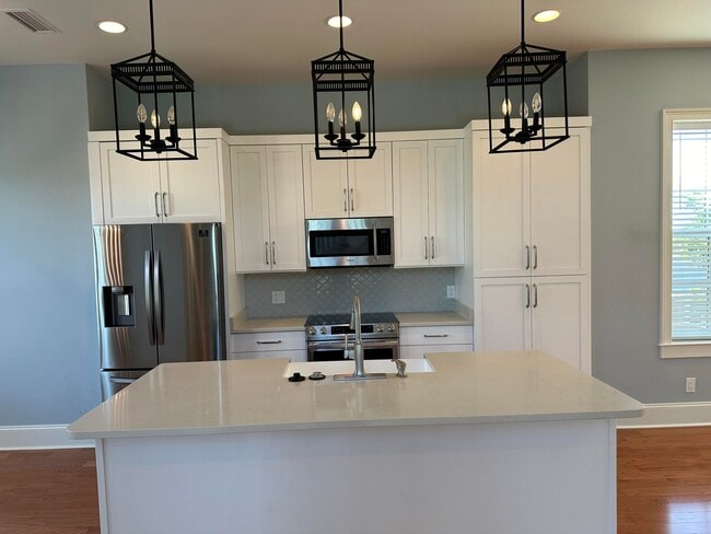 Building Photo - 28 Maritime Way