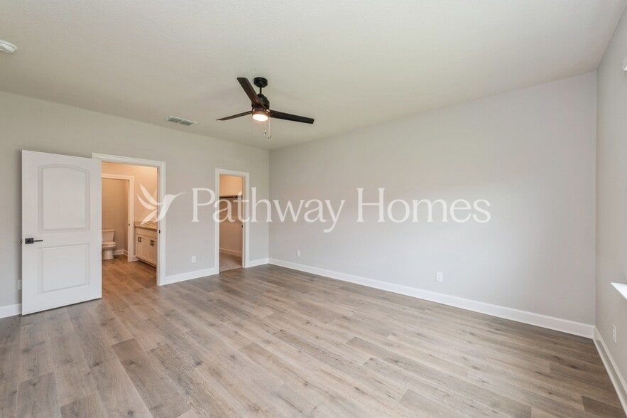 Building Photo - 620 Brookside Dr