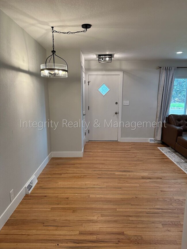 Building Photo - 3092 W Layton Ave