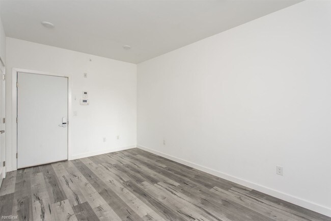 Building Photo - 1629 W Girard Ave