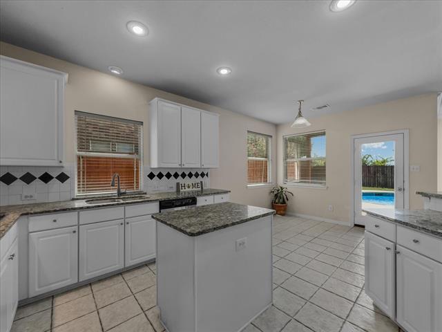 Building Photo - 5609 Freedom Ln