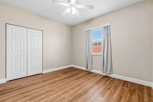 Building Photo - 8097 Via Bolzano