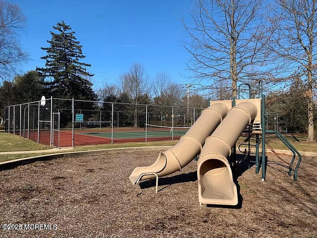 Building Photo - 76 Ironwood Ct