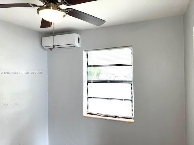 Building Photo - 504 N 57th Ave
