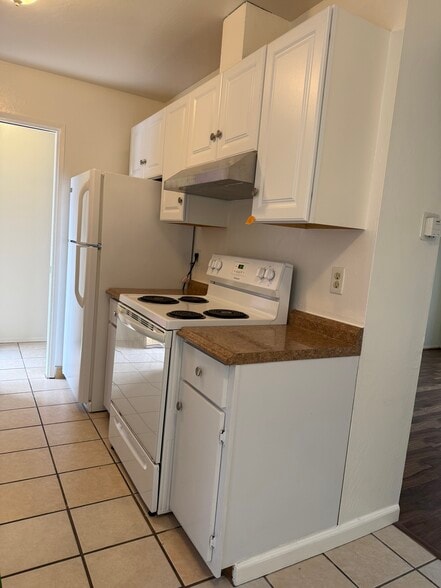 Building Photo - 34770 Perry Rd