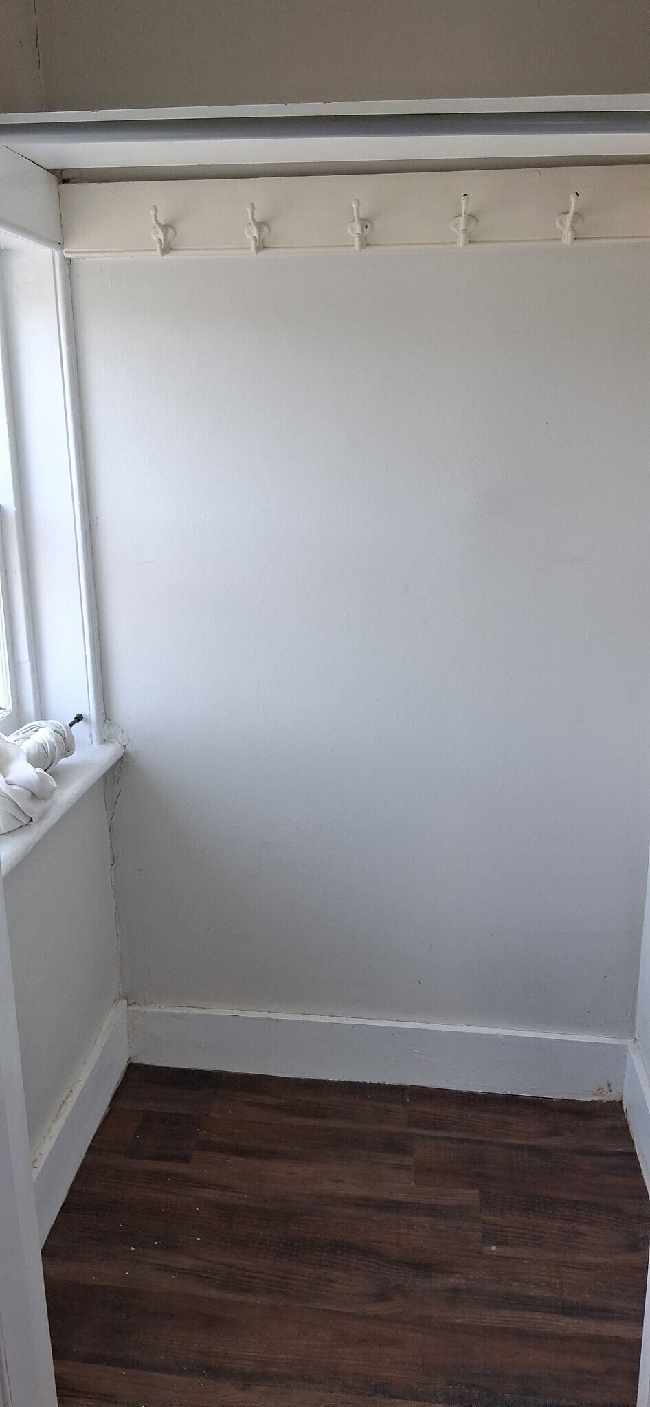 Building Photo - 204 Main St