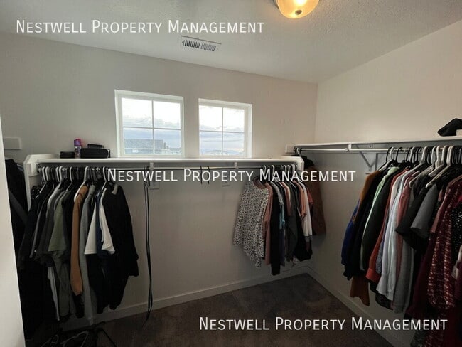 Building Photo - 1508 Waterfront Dr