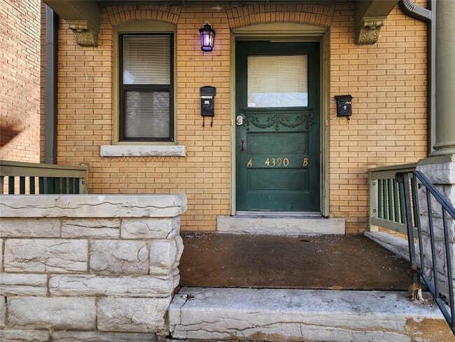 Building Photo - 4390 McPherson Ave