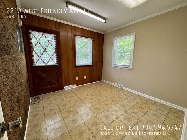 Building Photo - 2210 W Friendly Ave