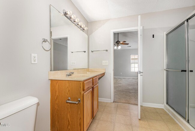 Building Photo - 128 Georgetowne Dr