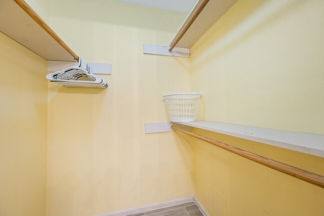 Building Photo - 9907 Towne Tower Ln