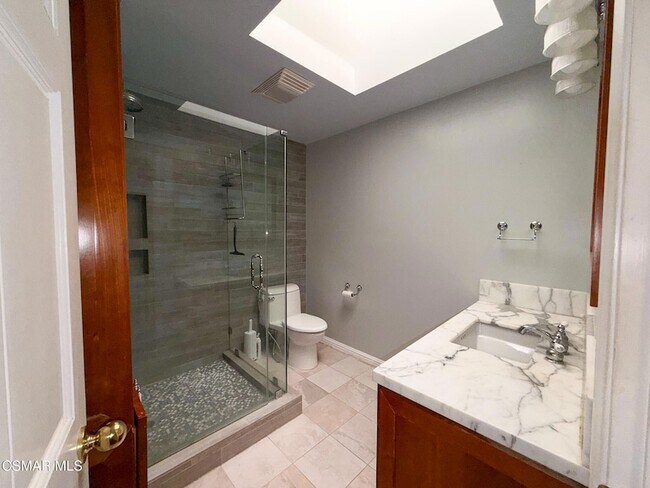 Building Photo - 8625 Delmonico Ave