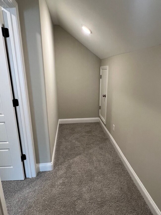 Building Photo - BRAND NEW! 3BR/2BA Duplex for Rent