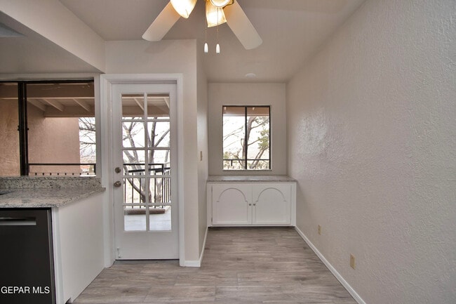 Building Photo - 5711 Mira Grande Dr