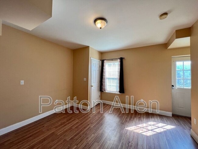 Building Photo - 5 Robert Allman Rd