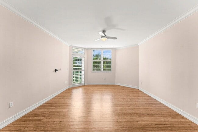 Building Photo - 550 SE Mizner Blvd