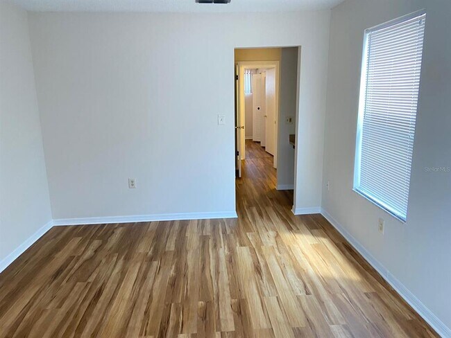 Building Photo - 5061 Ernst Ct