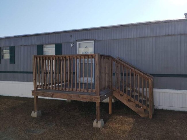Building Photo - 63 Sullivan Kilrain Rd