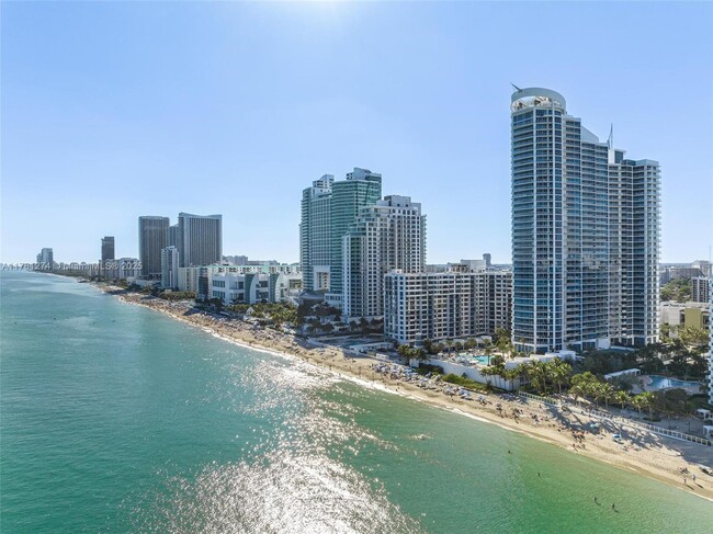 Building Photo - 3901 S Ocean Dr