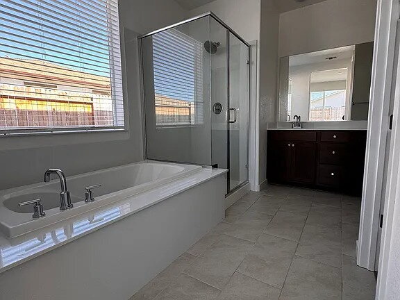 Building Photo - Newer single-story home built in 2024