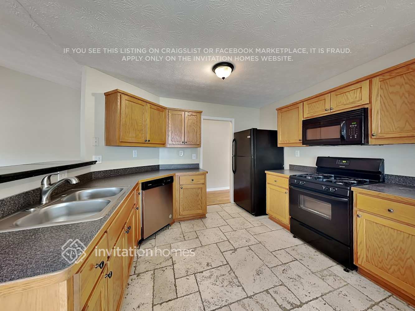 Building Photo - 3305 Northcliff Dr