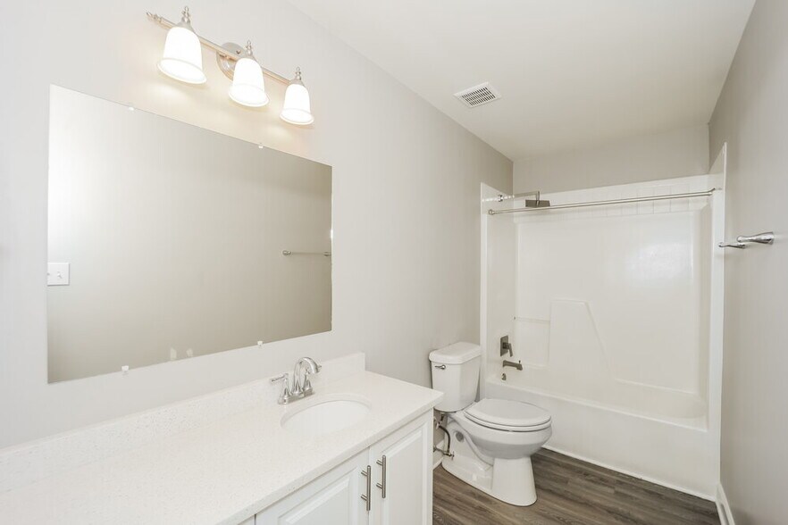 Building Photo - 110 Glenridge Dr