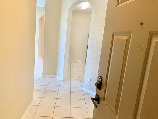 Building Photo - 1212 S Hiawassee Rd