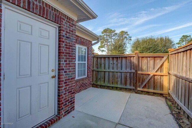 Building Photo - Charming 2-Bedroom Townhome in Independenc...