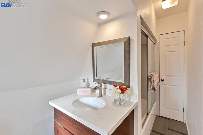 Building Photo - 541 Foothill Blvd