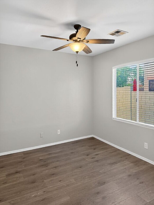 Building Photo - Single level, 4 bed 2 bath in Gilbert