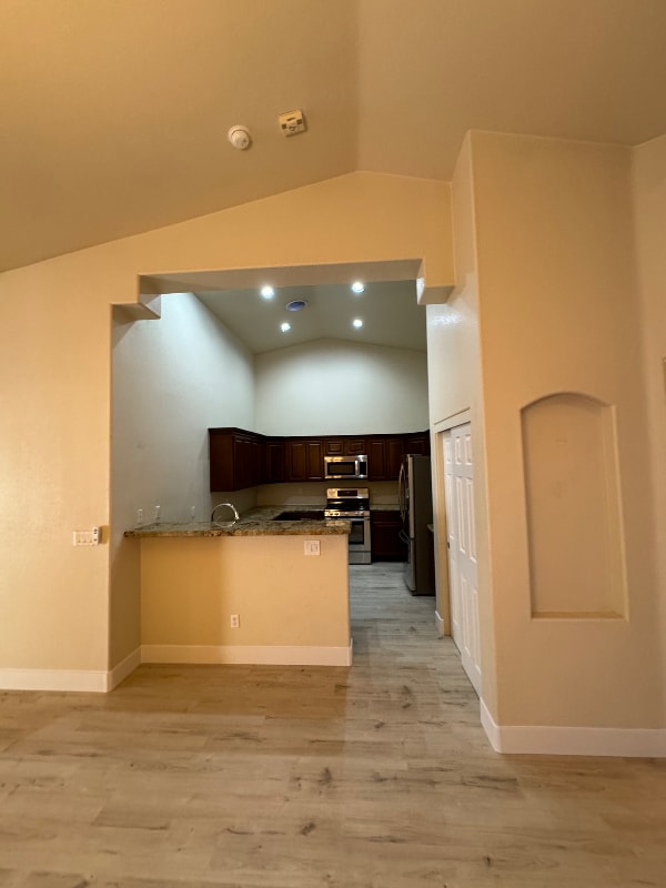 Building Photo - 10191 Birch Bluff Ln