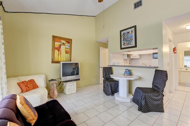 Building Photo - 9565 El Clair Ranch Rd