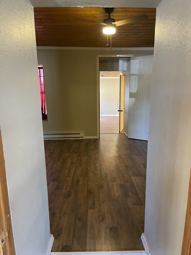 Building Photo - 361 S 2nd St