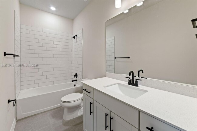 Building Photo - 4470 Waterside Dr