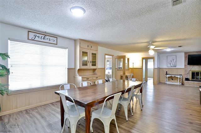 Building Photo - 2810 Arrowhead Dr