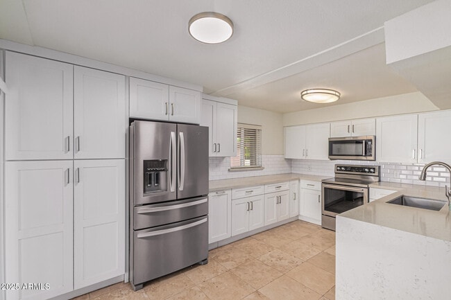 Building Photo - 6912 E Monterey Way