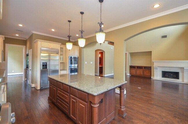 Building Photo - 27411 Robillard Springs Ln