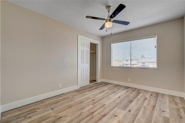 Building Photo - 6121 Edgewood Cir