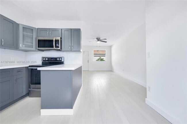 Building Photo - 15991 NE 18th Pl