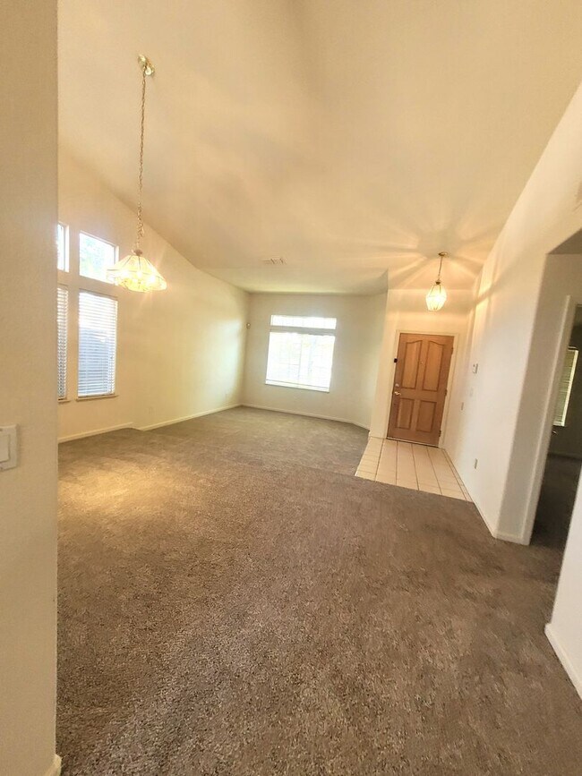 Building Photo - Rocklin four bedroom. single level home
