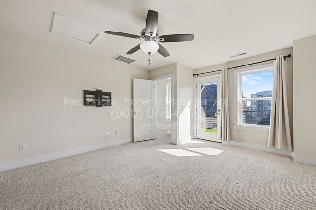 Building Photo - 2905 Grand Union Way