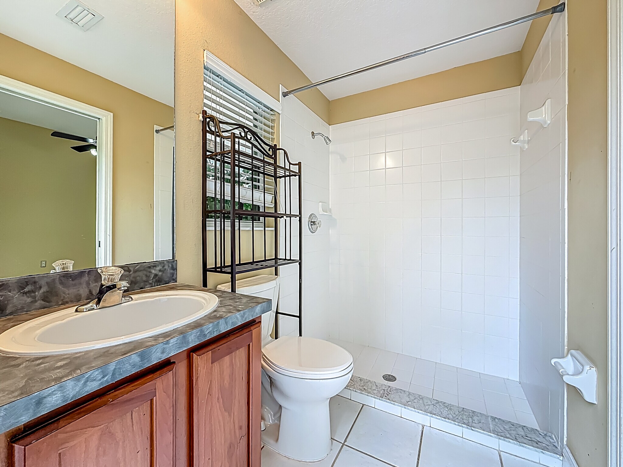Building Photo - 20626 Longleaf Pine Ave