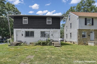 Building Photo - 455 S Napoleon Ave