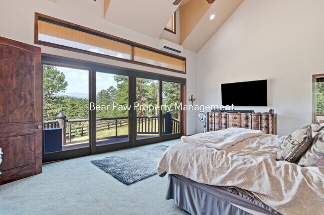 Building Photo - "Spacious 6-Bedroom Retreat with 7 Luxurious Bathrooms off Upper Bear Creek!"