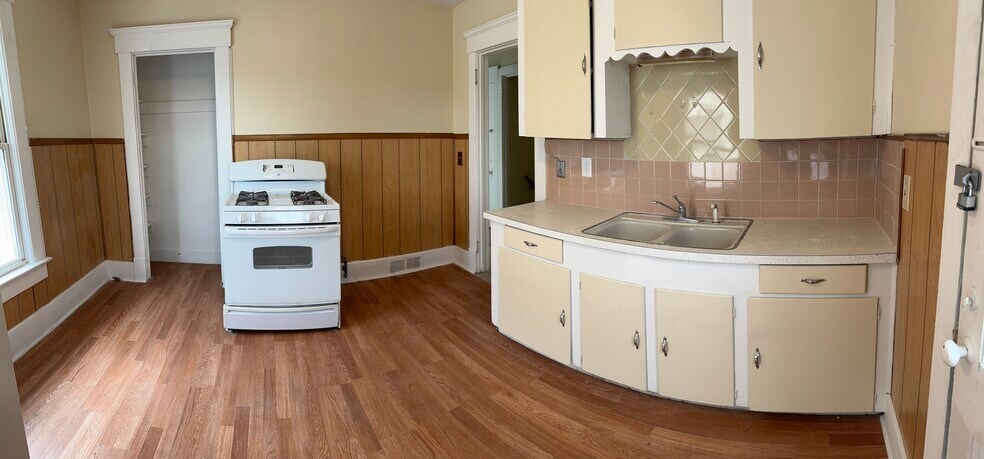 Kitchen - 1248 18th St NW