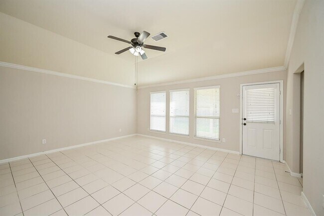 Building Photo - 18707 Majestic Vista Ln