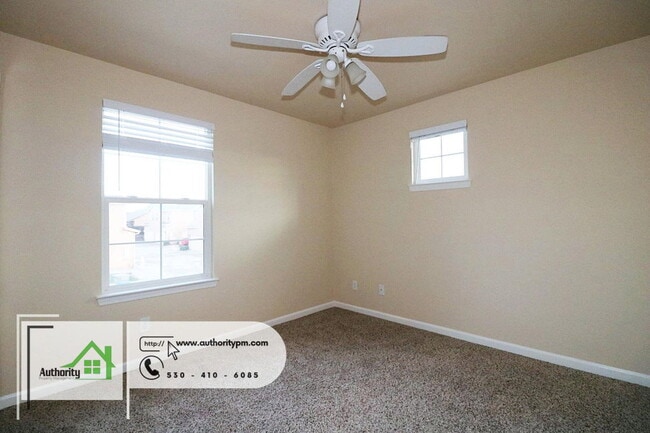 Building Photo - 550 Mission De Oro Dr