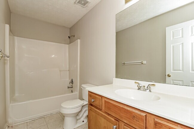 Building Photo - 3130 Kirkwood Dr NW