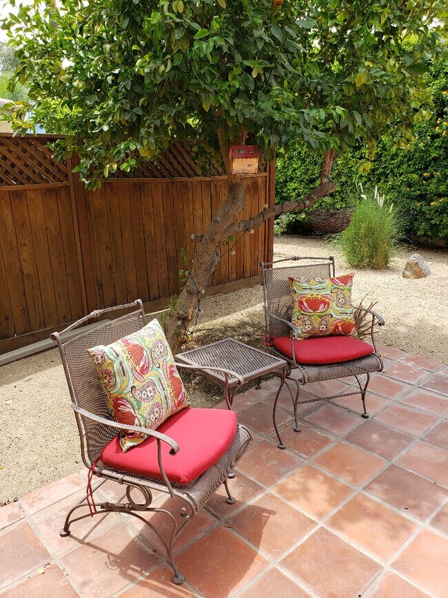 Building Photo - 45905 Portola Ave